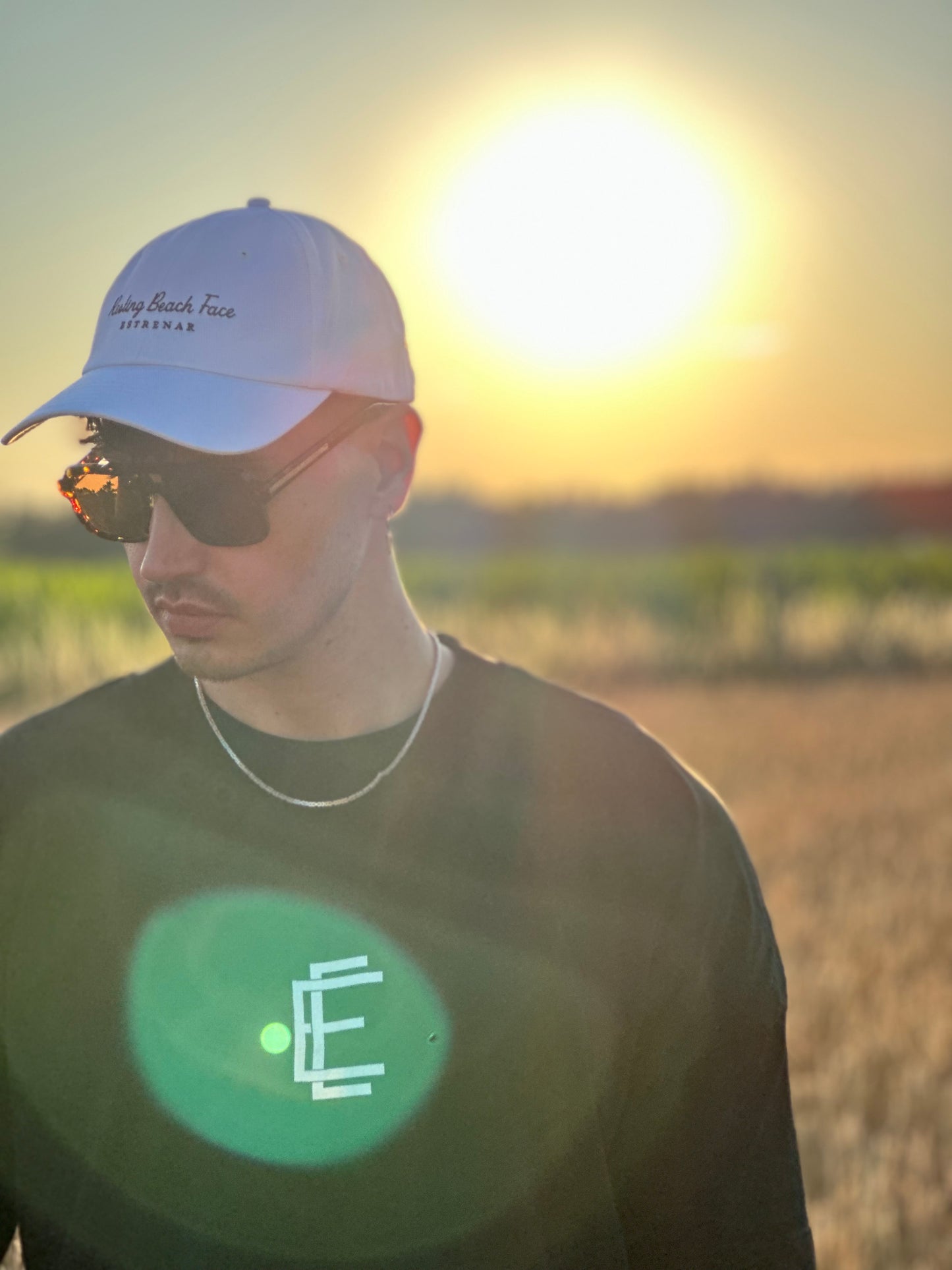 BEACH FACE - The base cap